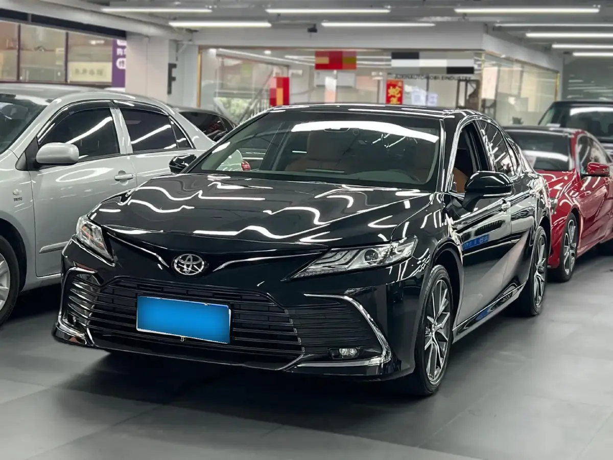 2021 Toyota Camry 2.5L 209HP L4 8AT