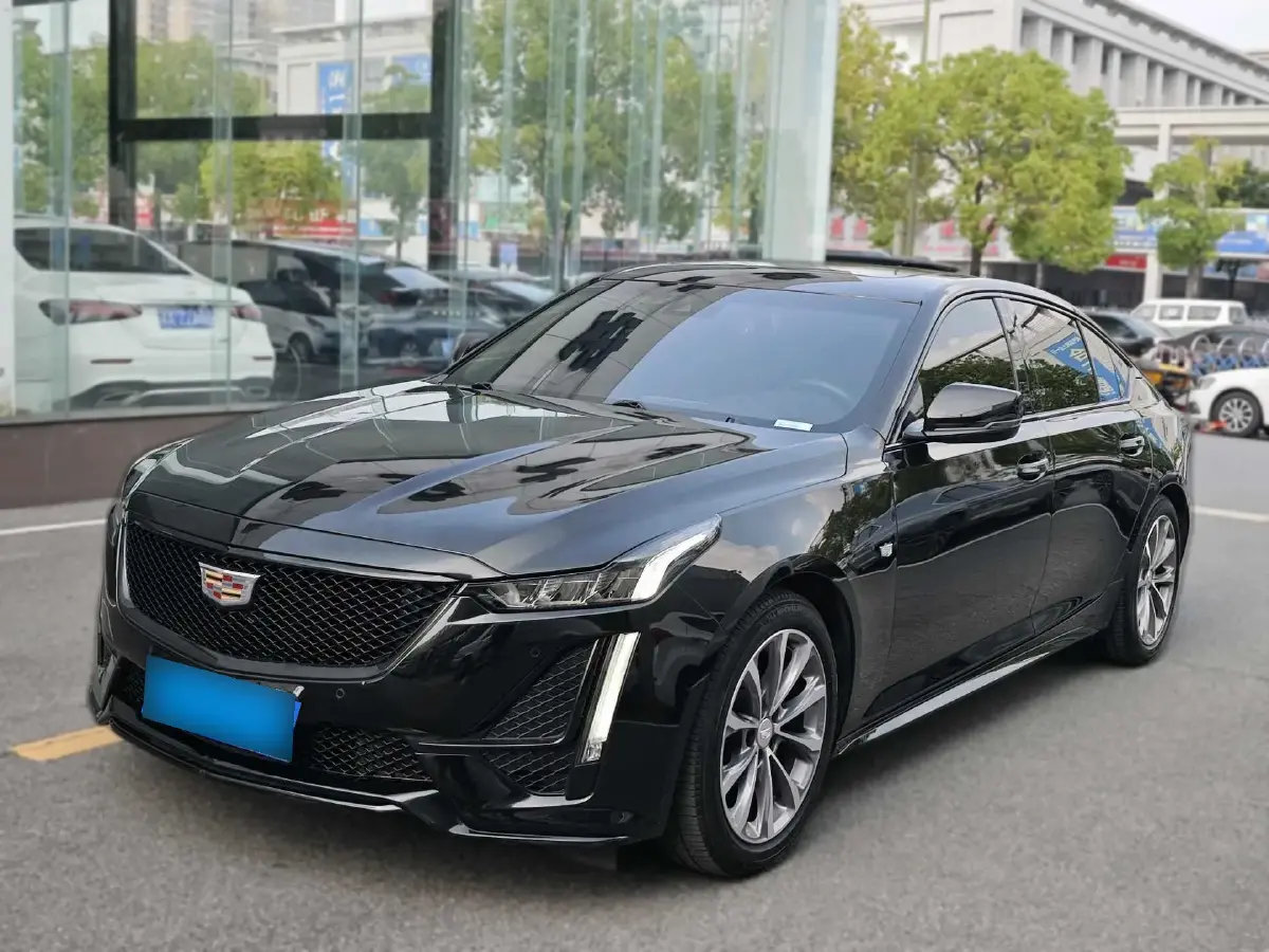 2020 Cadillac CT5 2.0T 241HP L4 10AT