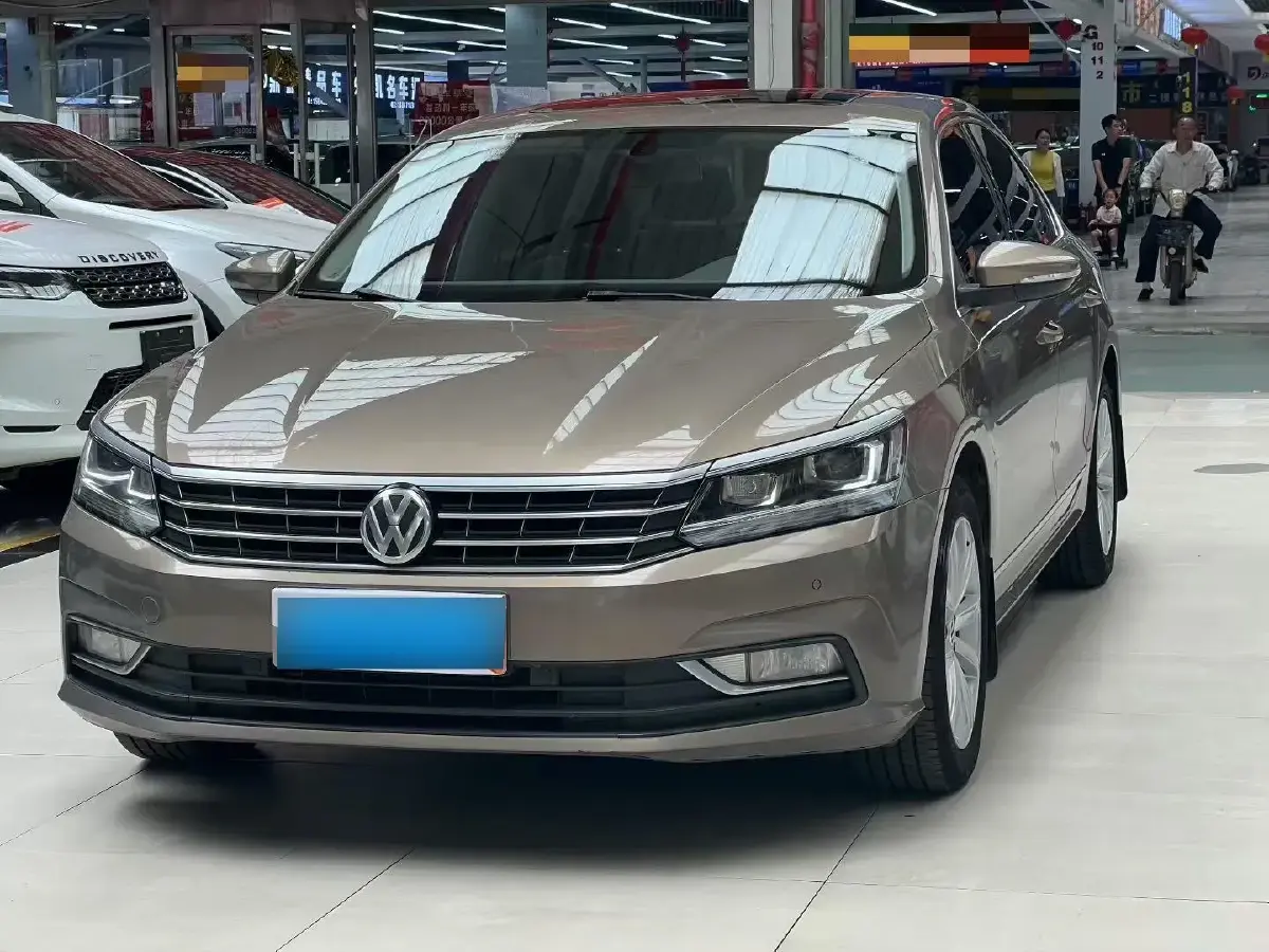 2017 Volkswagen Passat 1.8T 180HP L4 7DCT