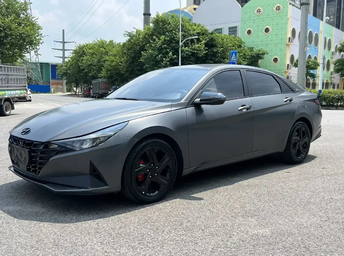 2022 Hyundai Elantra 1.5L 115HP L4 CVT