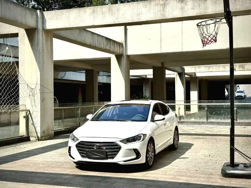 2016 Hyundai Elantra 1.6L 130HP L4 6AT