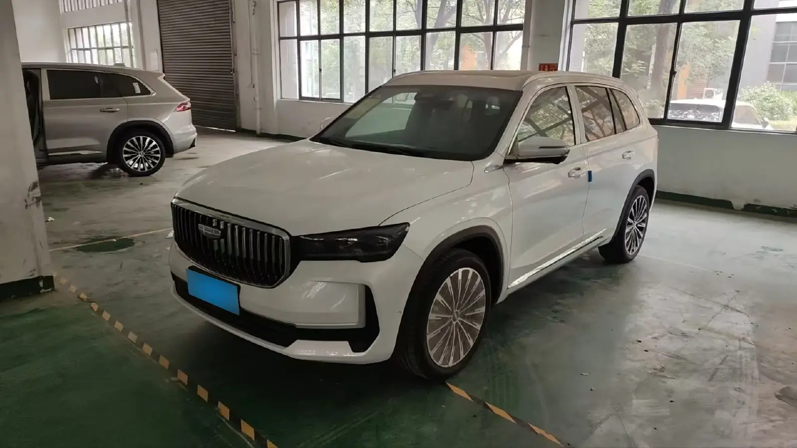 2024 Geely Monjaro 1.5T 163HP L4 3DHT Hybrid