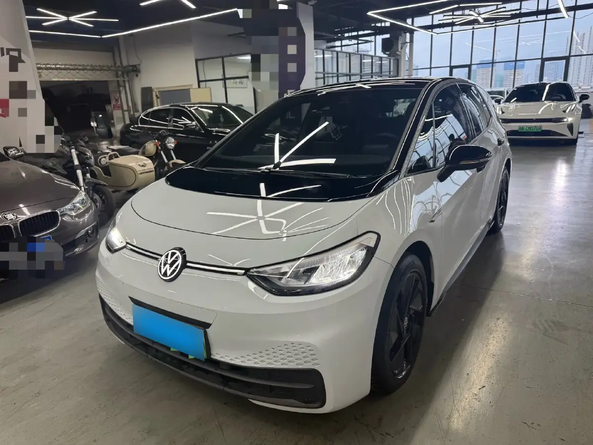 2023 Volkswagen ID.3 BEV 52.8KWH