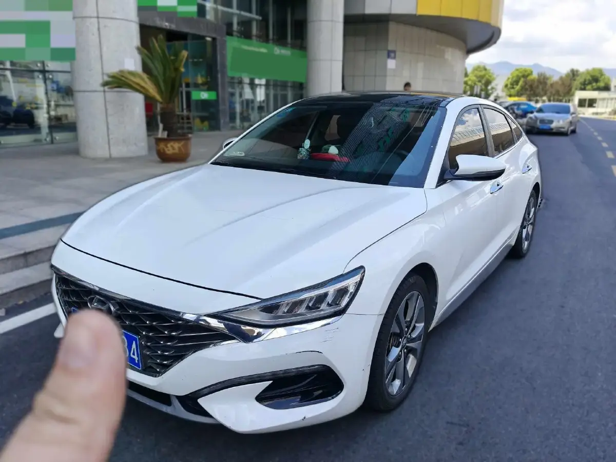 2019 Hyundai La Festa 1.6T 204HP L4 7DCT