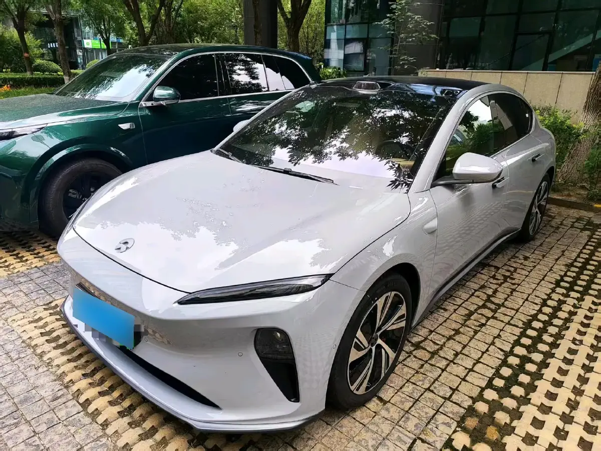 2022 NIO ET5 BEV 75KWH