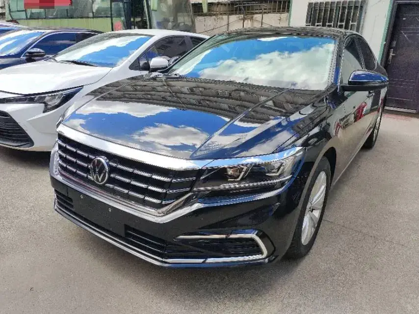 2021 Volkswagen Passat 2.0T 186HP L4 7DCT