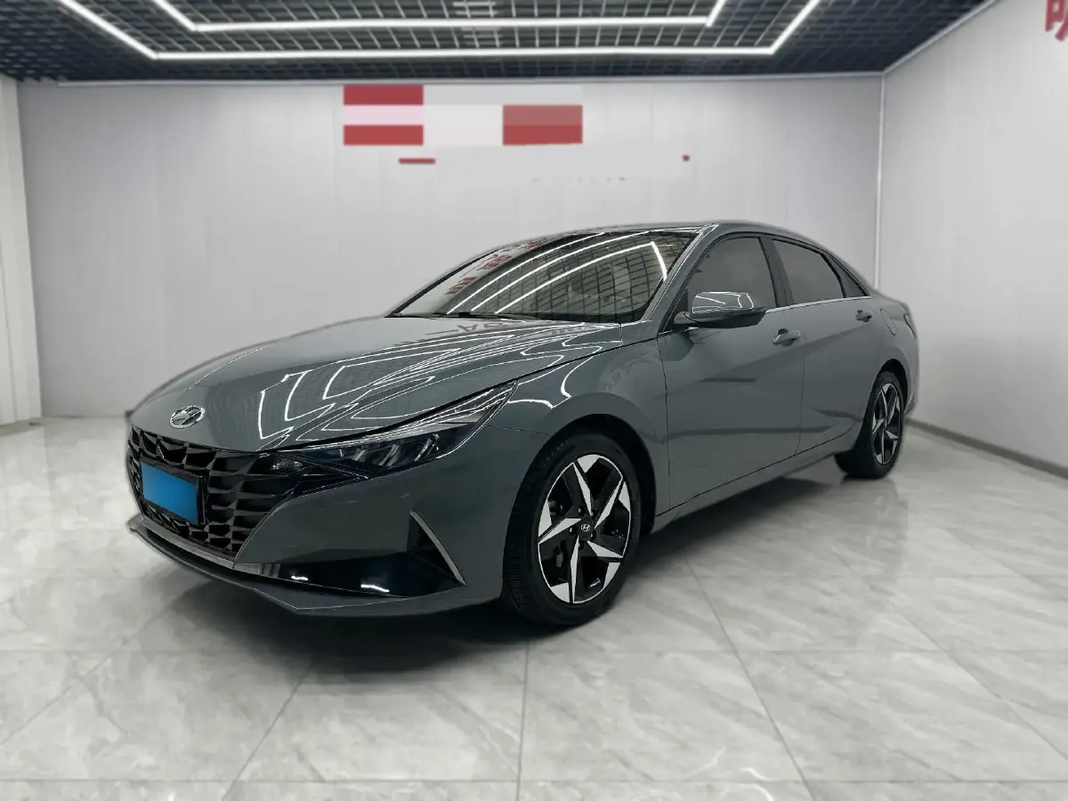 2022 Hyundai Elantra 1.5L 115HP L4 CVT