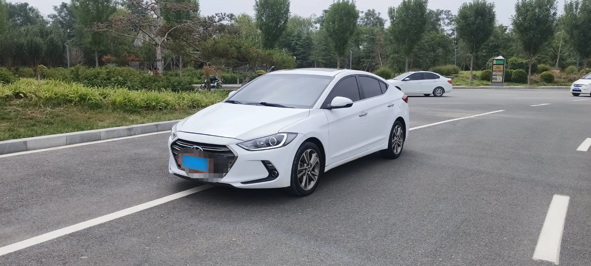 2016 Hyundai Elantra 1.6L 130HP L4 6AT