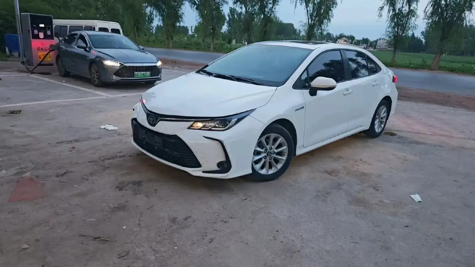 2022 Toyota Corolla 1.8L 98HP L4 E-CVT Hybrid