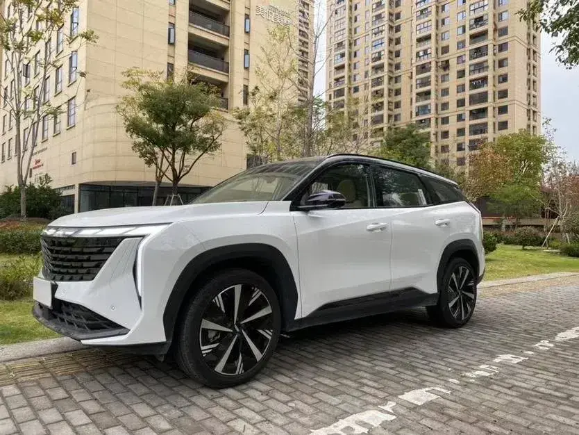 2023 Geely StarRay 1.5T 181HP L4 7DCT