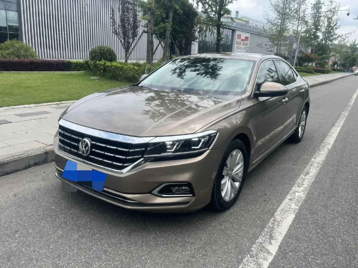 2019 Volkswagen Passat 2.0T 186HP L4 7DCT