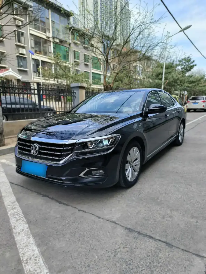 2019 Volkswagen Passat 2.0T 186HP L4 7DCT
