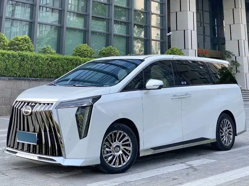 2023 GAC Trumpchi M8 2.0T 190HP L4 E-CVT Hybrid