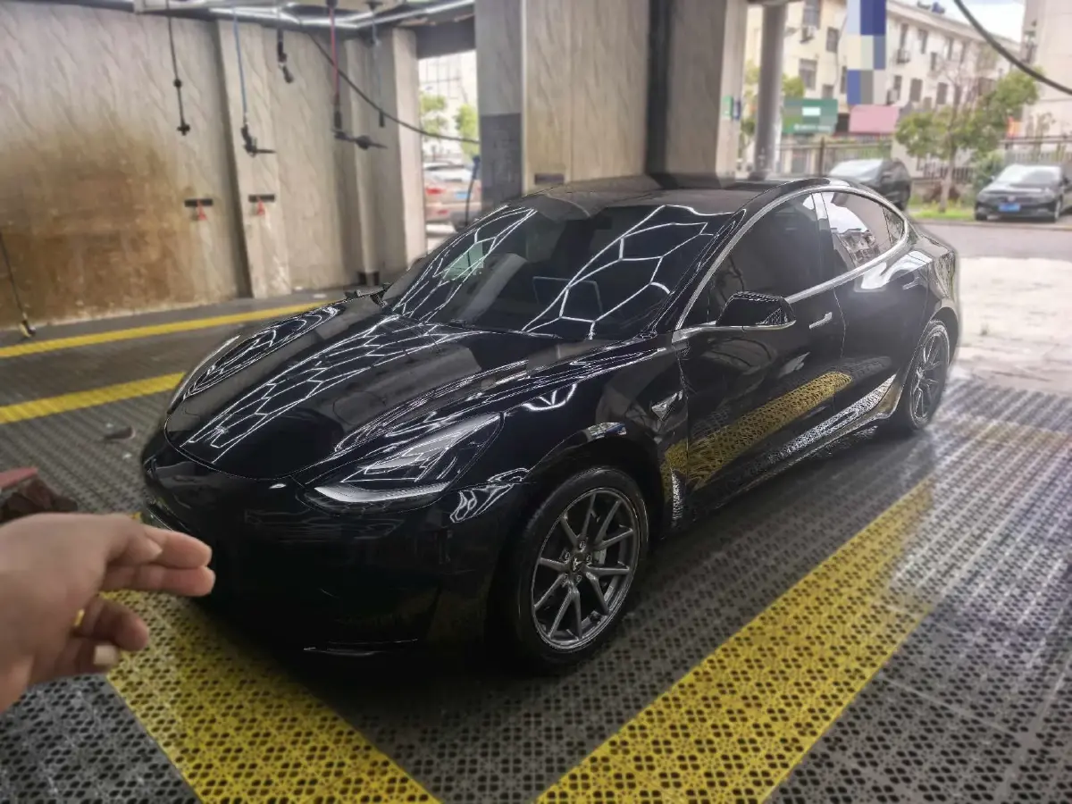 2020 Tesla Model 3 BEV 52KWH