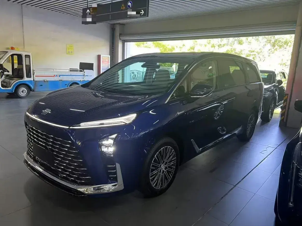 2024 Buick GL8 1.5T 180HP L4 2DHT PHEV 24.4KWH