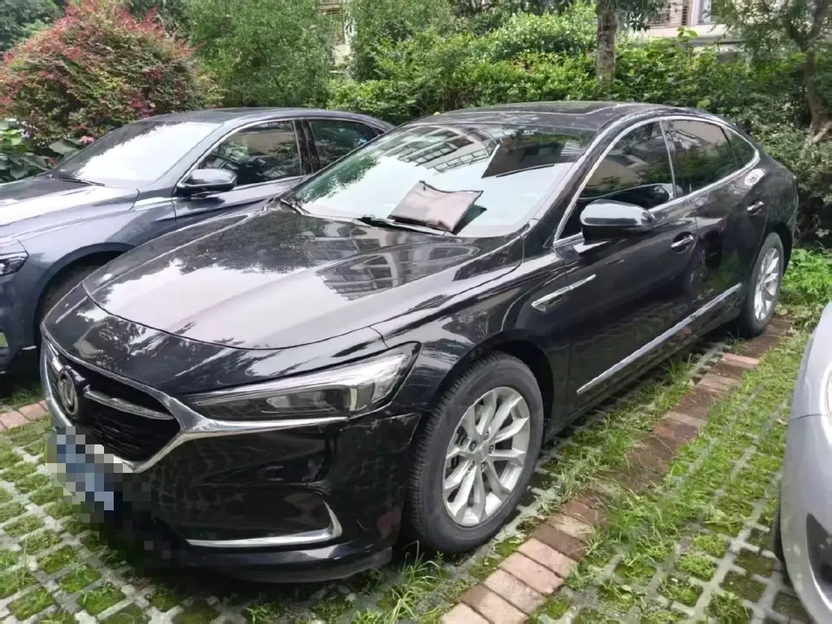 2021 Buick Larcosse 1.5T 169HP L4 9AT