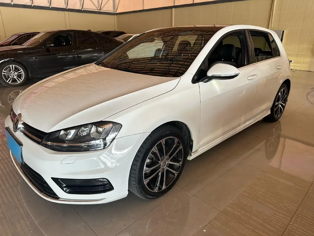 2017 Volkswagen Golf 1.4T 150HP L4 7DCT
