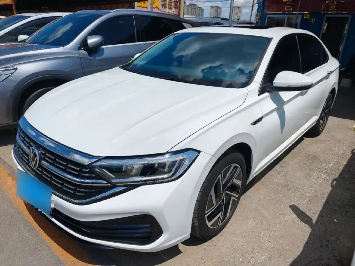 2023 Volkswagen Sagitar 1.4T 150HP L4 7DCT