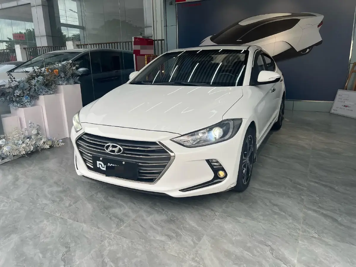2018 Hyundai Elantra 1.4T 130HP L4 7DCT
