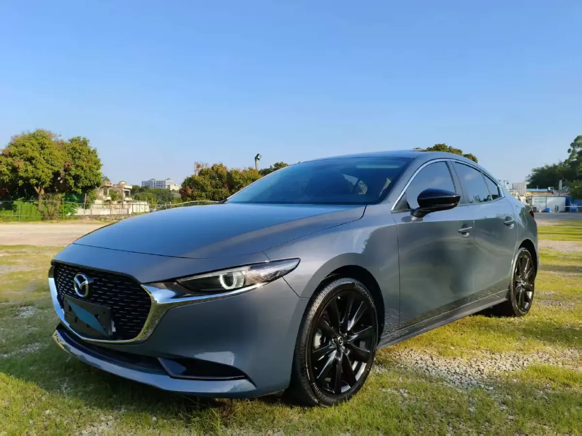 2022 Mazda 3 Axela 2.0L 158HP L4 6AT