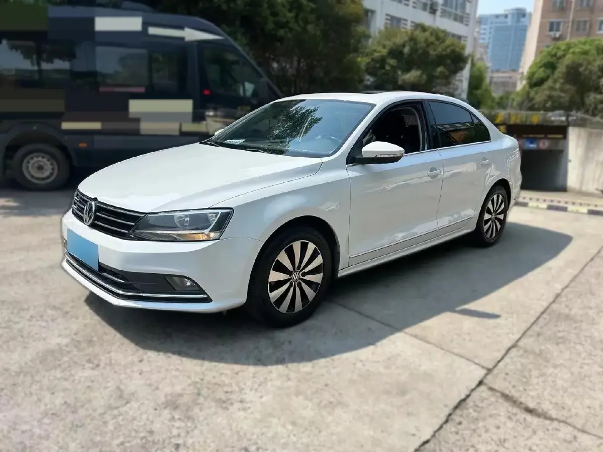 2018 Volkswagen Sagitar 1.6L 110HP L4 6AT