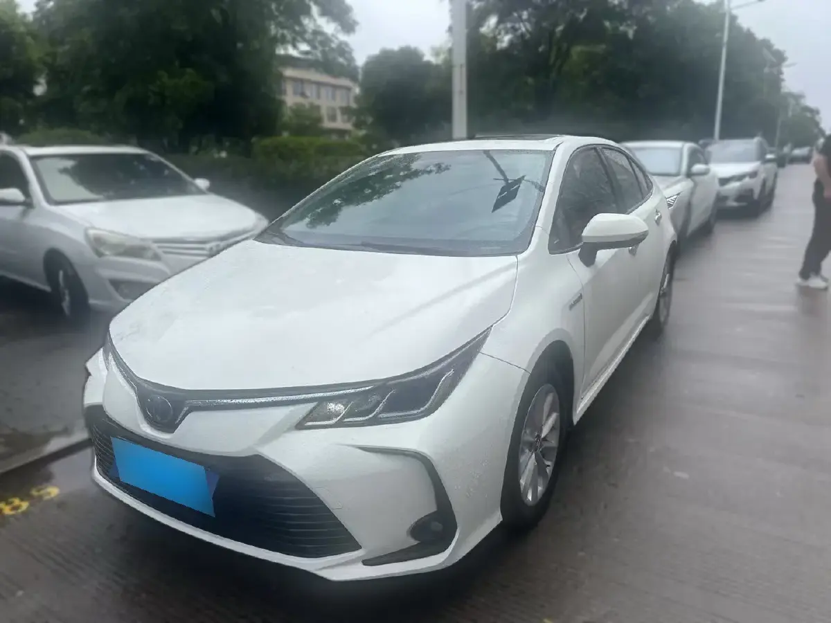 2022 Toyota Corolla 1.8L 98HP L4 E-CVT Hybrid