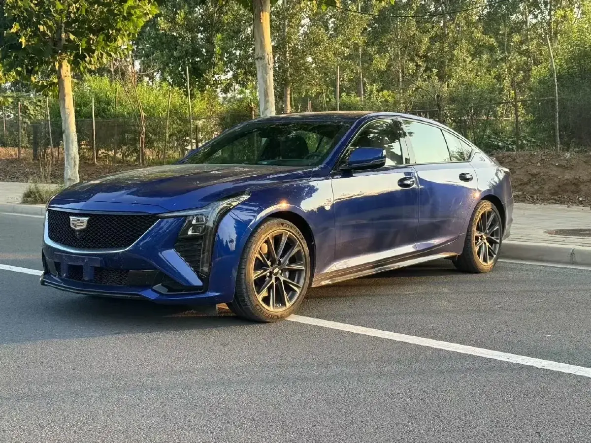 2024 Cadillac CT5 2.0T 237HP L4 10AT