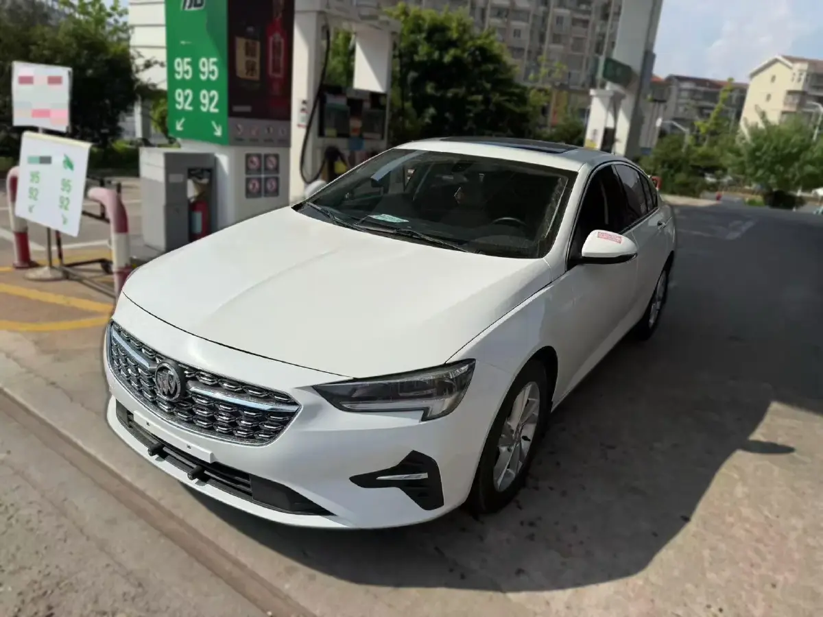 2022 Buick Regal 1.5T 169HP L4 9AT