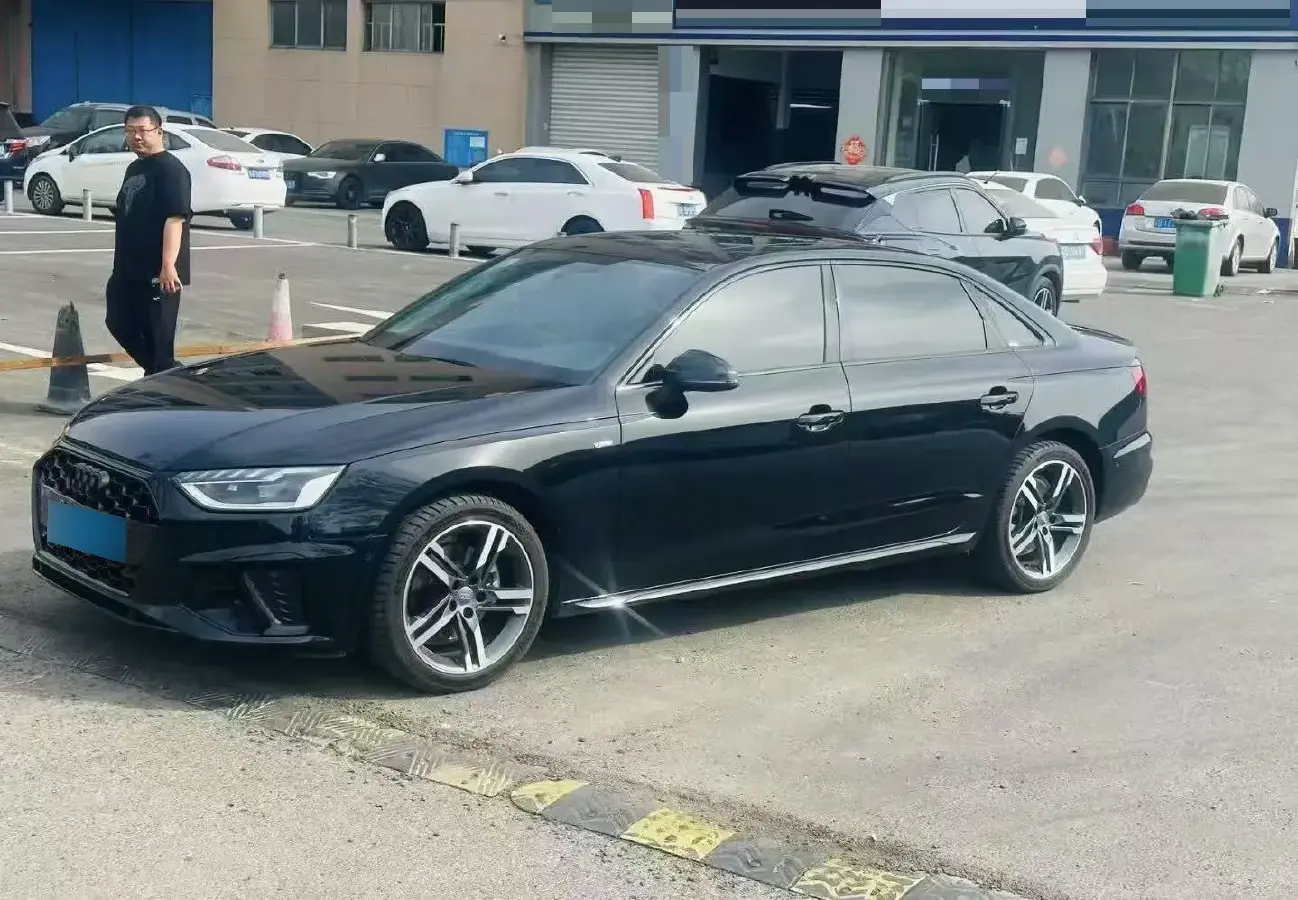 2020 Audi A4L 2.0T 190HP L4 7DCT