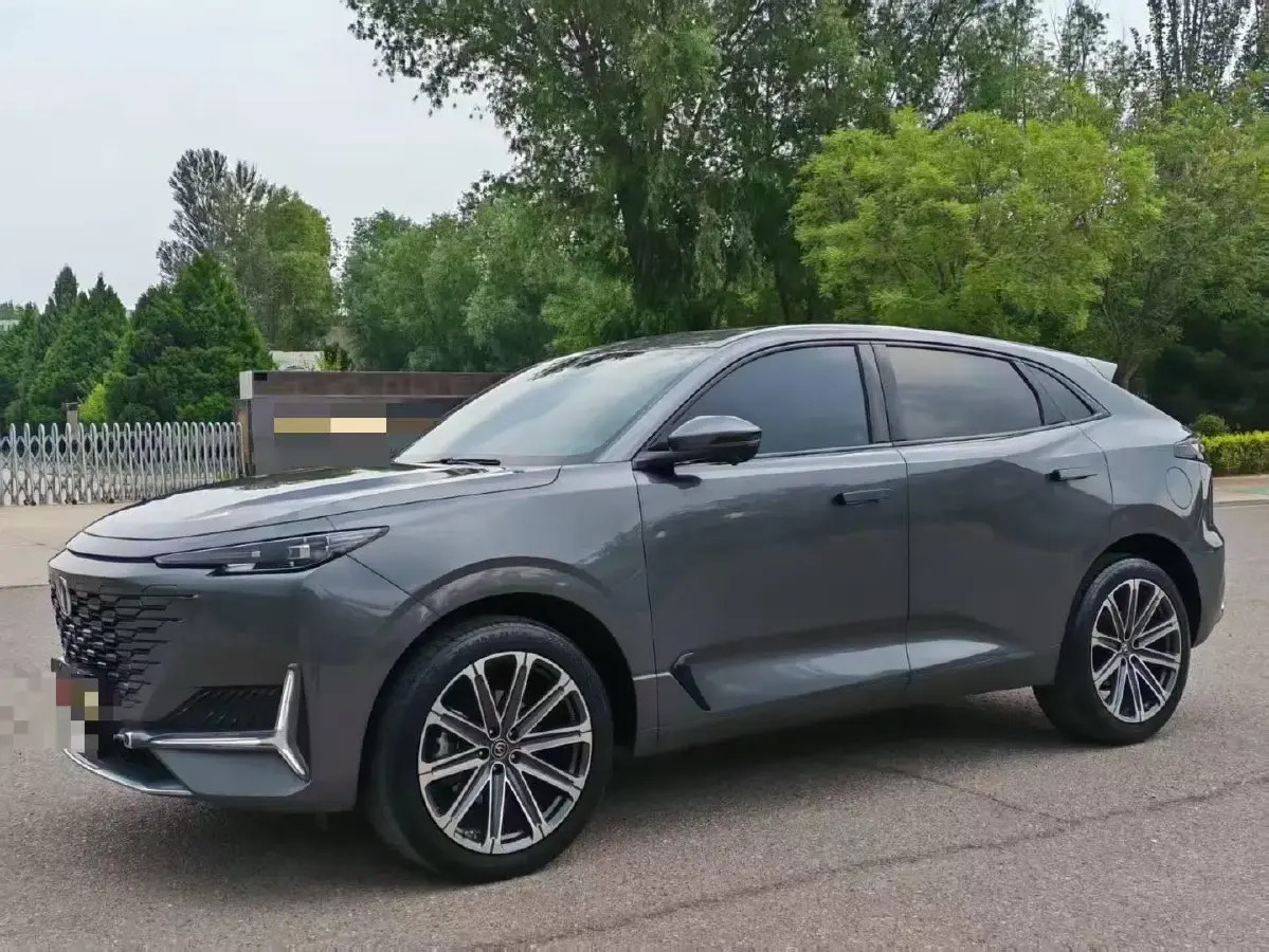 2021 ChangAn UNI-K 2.0T 233HP L4 8AT