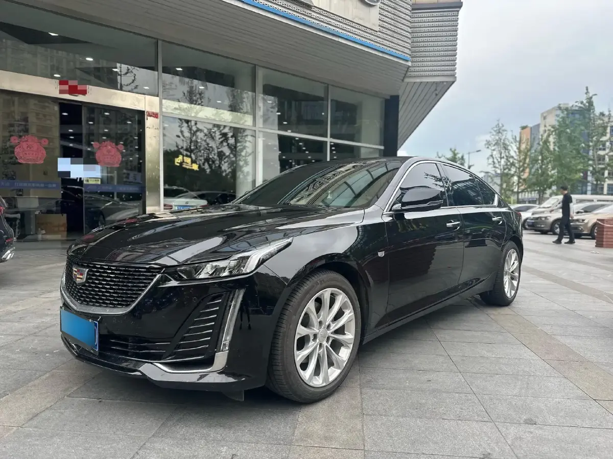 2022 Cadillac CT5 2.0T 237HP L4 10AT