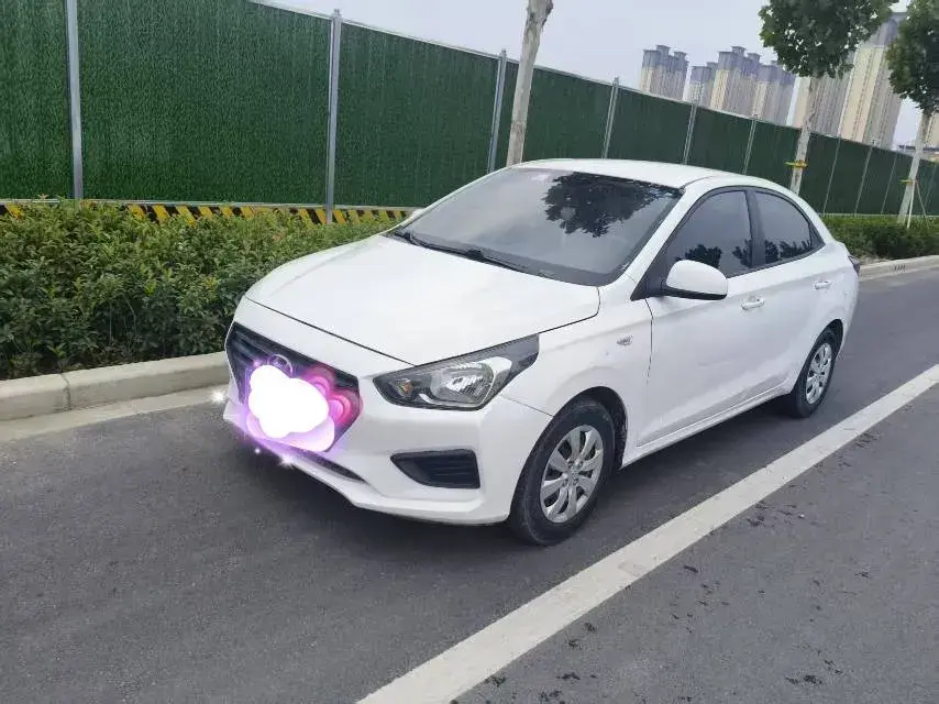 2017 Hyundai Reina 1.4L 95HP L4 5MT