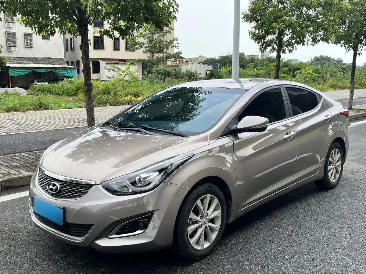 2016 Hyundai Elantra 1.6L 128HP L4 6AT