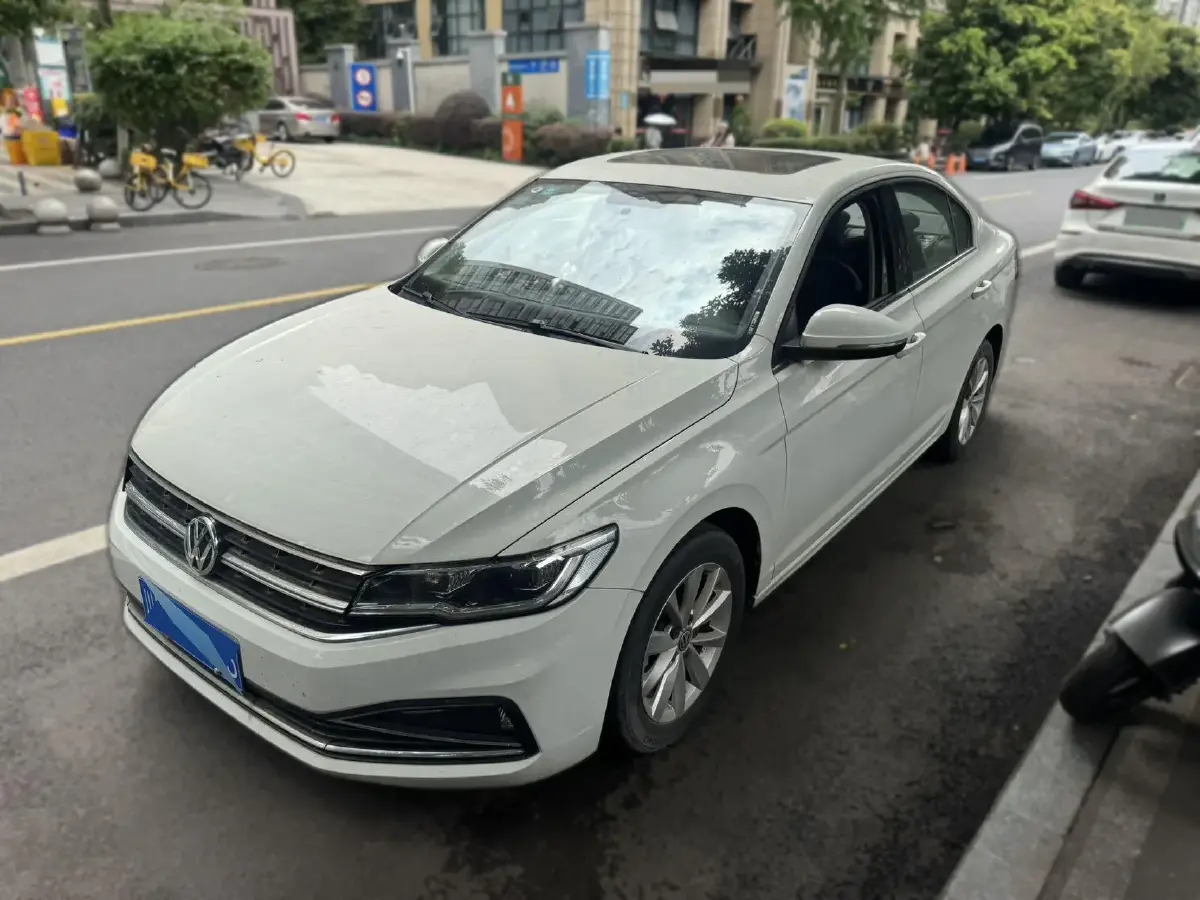 2020 Volkswagen Bora 1.5L 113HP L4 6AT