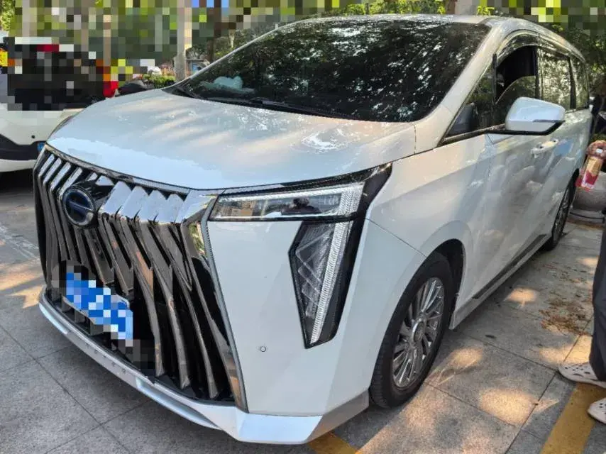 2023 GAC Trumpchi M8 2.0T 190HP L4 E-CVT Hybrid