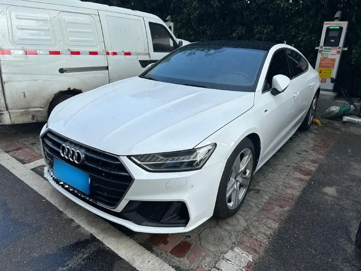 2021 Audi A7 2.0T 190HP L4 7DCT