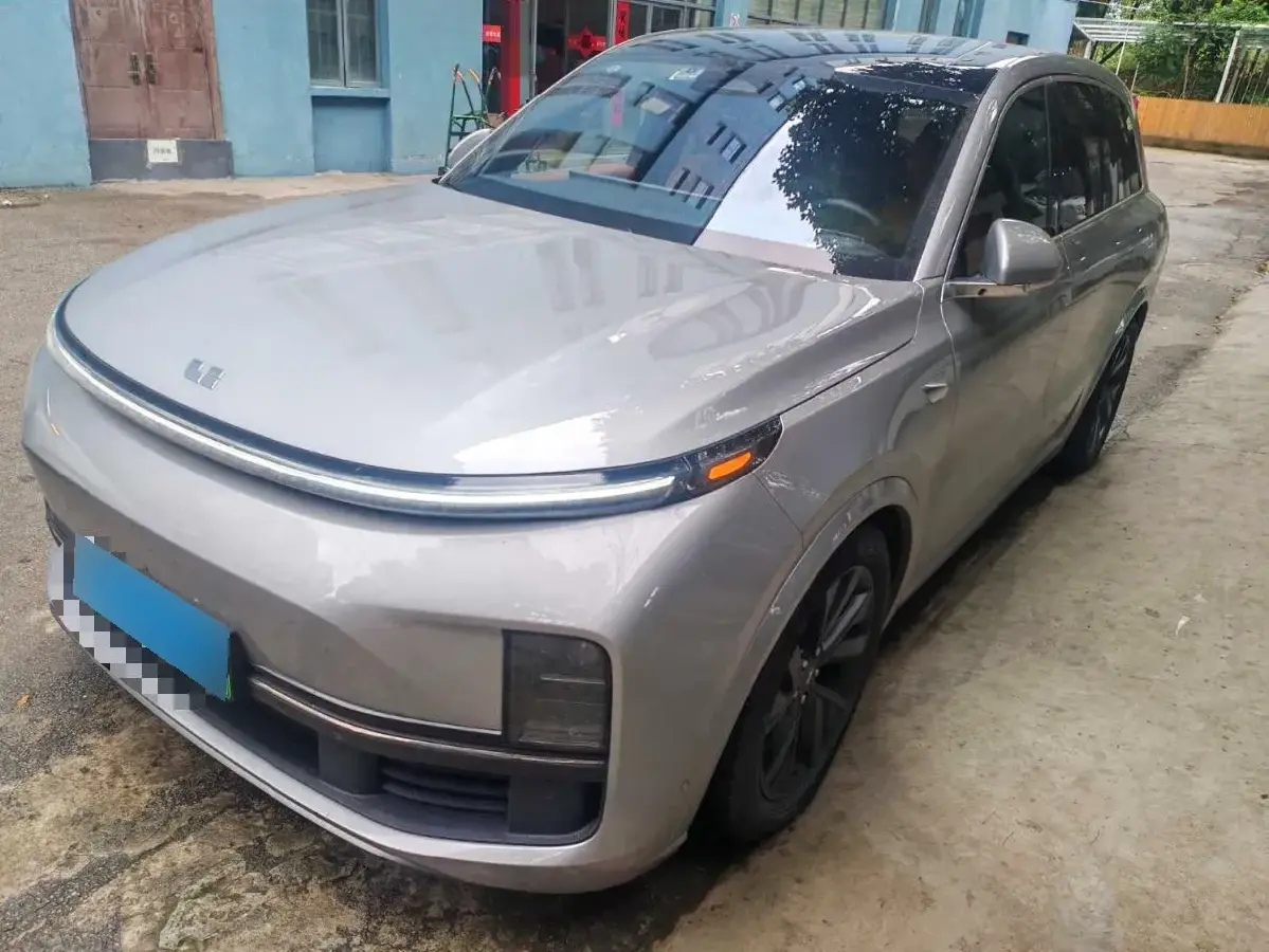 2023 Li L8 Range Extended 154HP REEV 40.9KWH