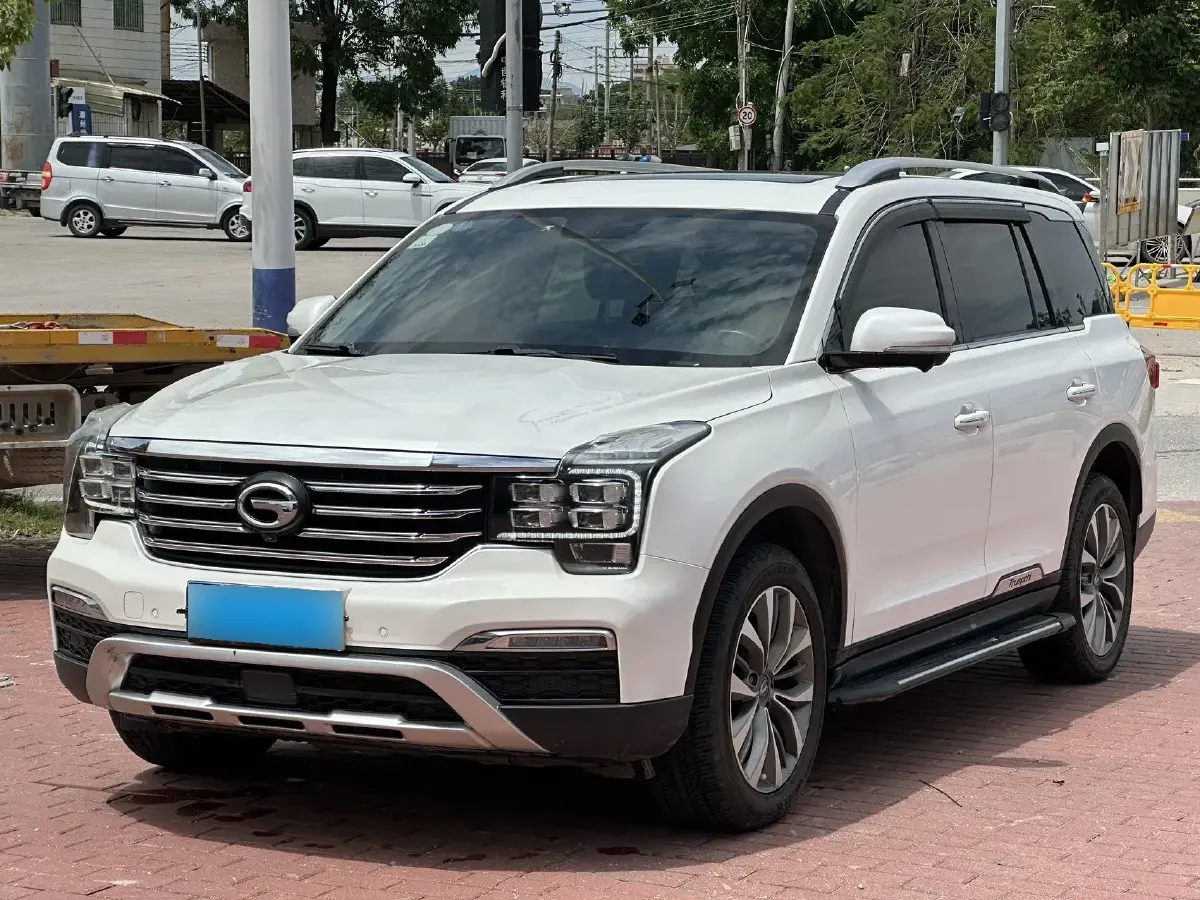 2017 GAC Trumpchi GS8 2.0T 201HP L4 6AT