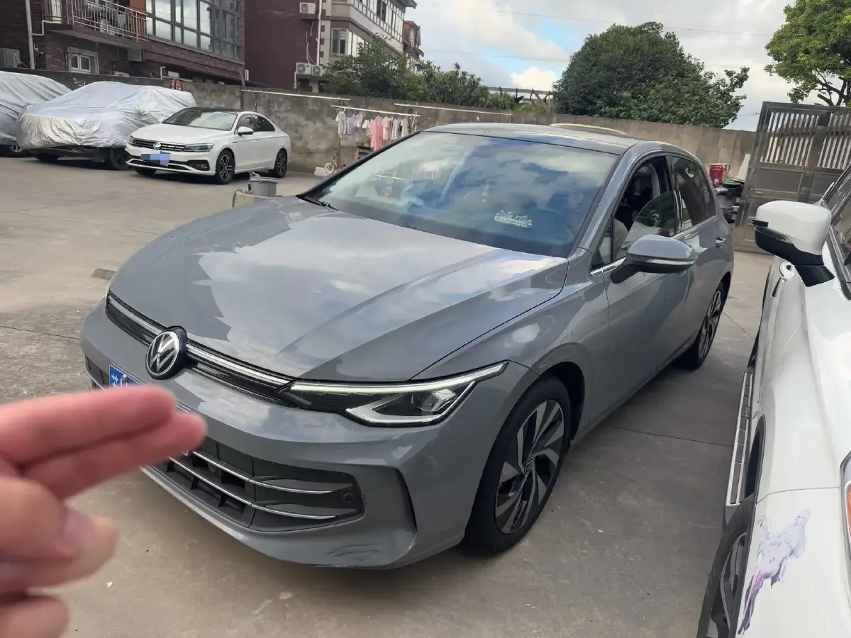 2025 Volkswagen Golf 1.5T 160HP L4 7DCT