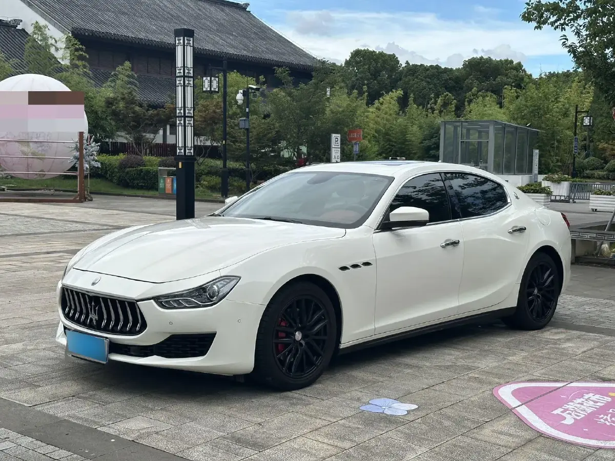 2018 Maserati Ghibli 3.0T 350HP V6 8AT