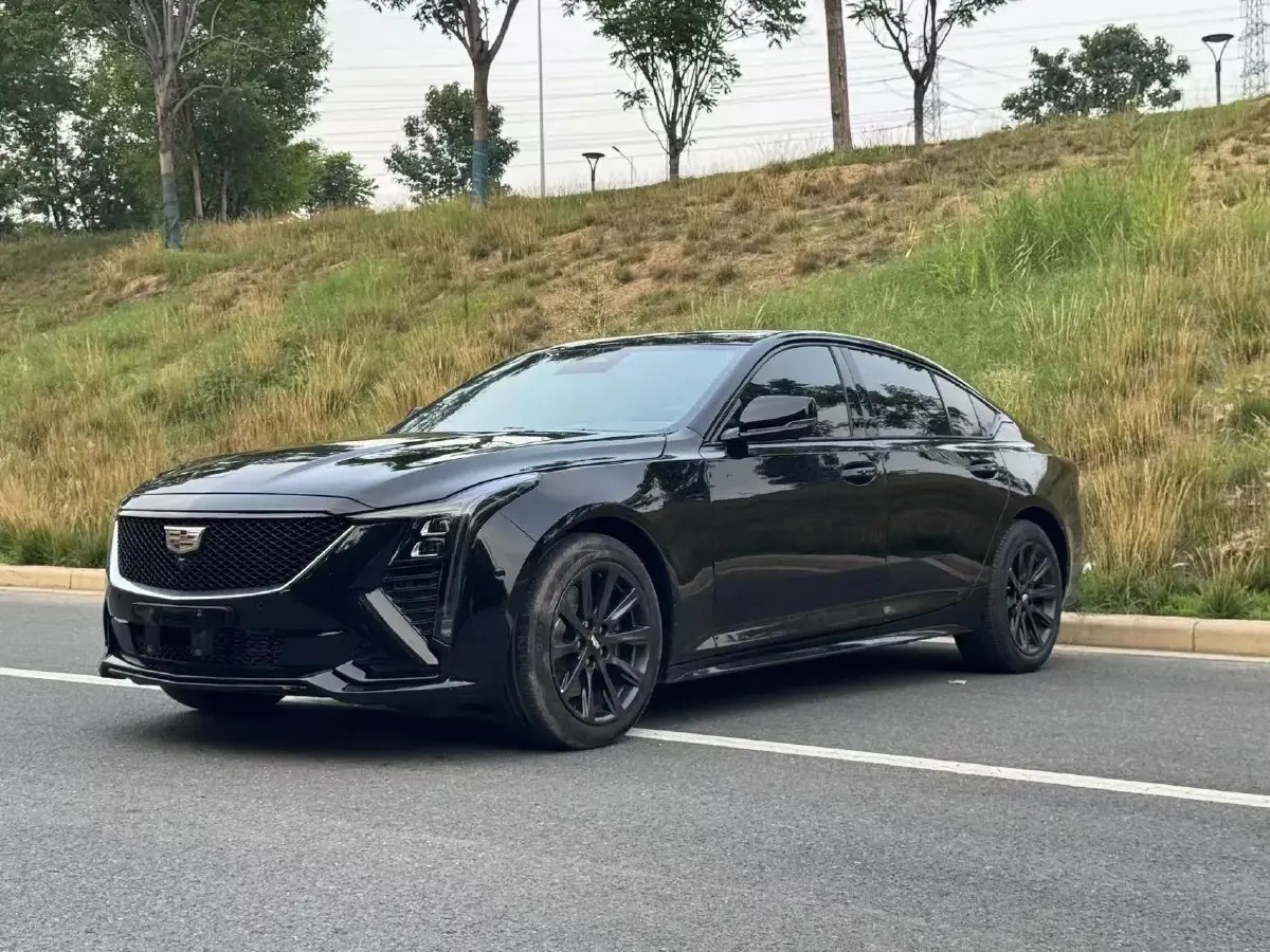 2024 Cadillac CT5 2.0T 237HP L4 10AT