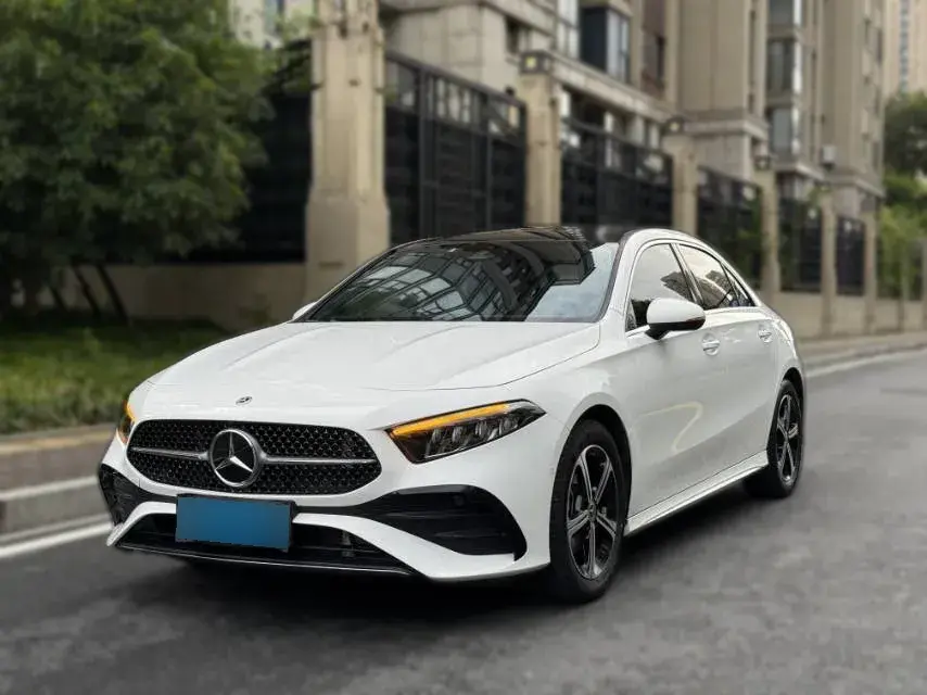 2023 Mercedes-Benz A Class 1.3T 163HP L4 7DCT