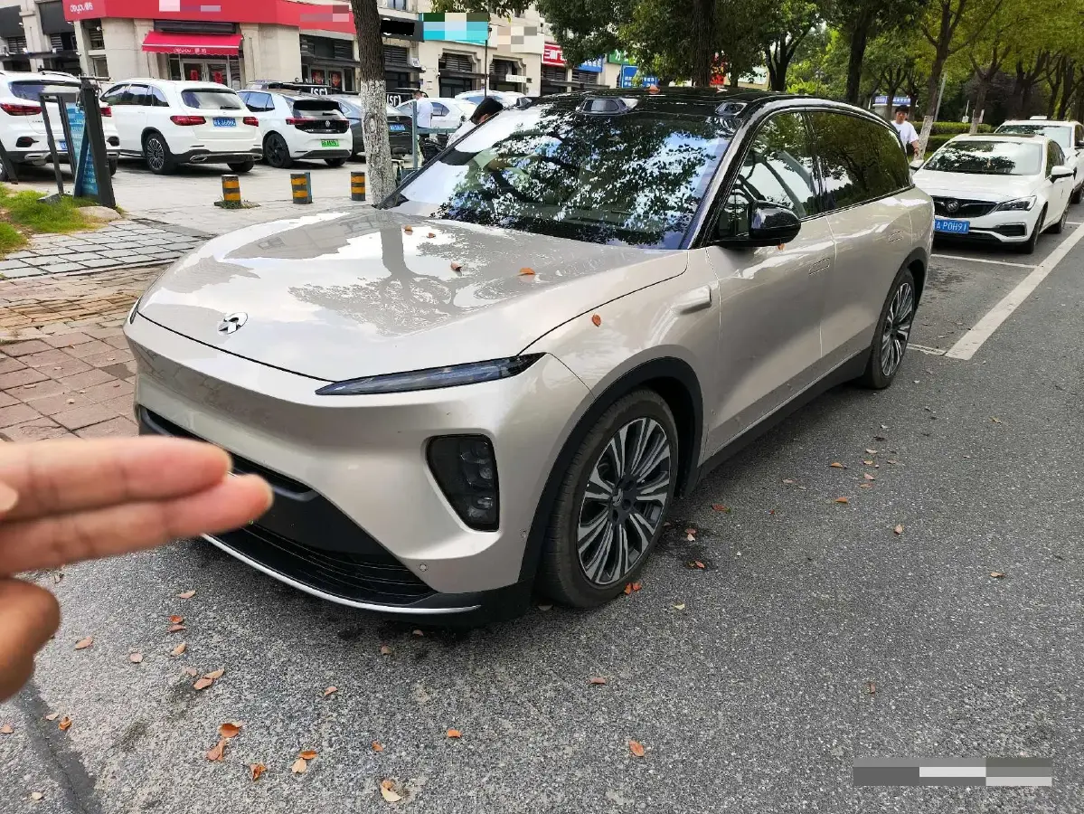2024 NIO ES8 BEV 75KWH