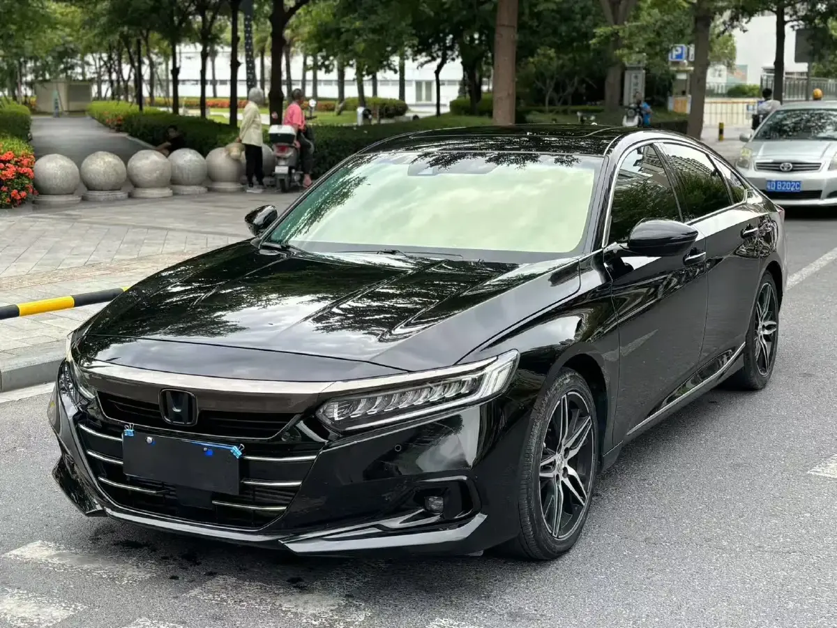 2022 Honda Accord 1.5T 194HP L4 CVT