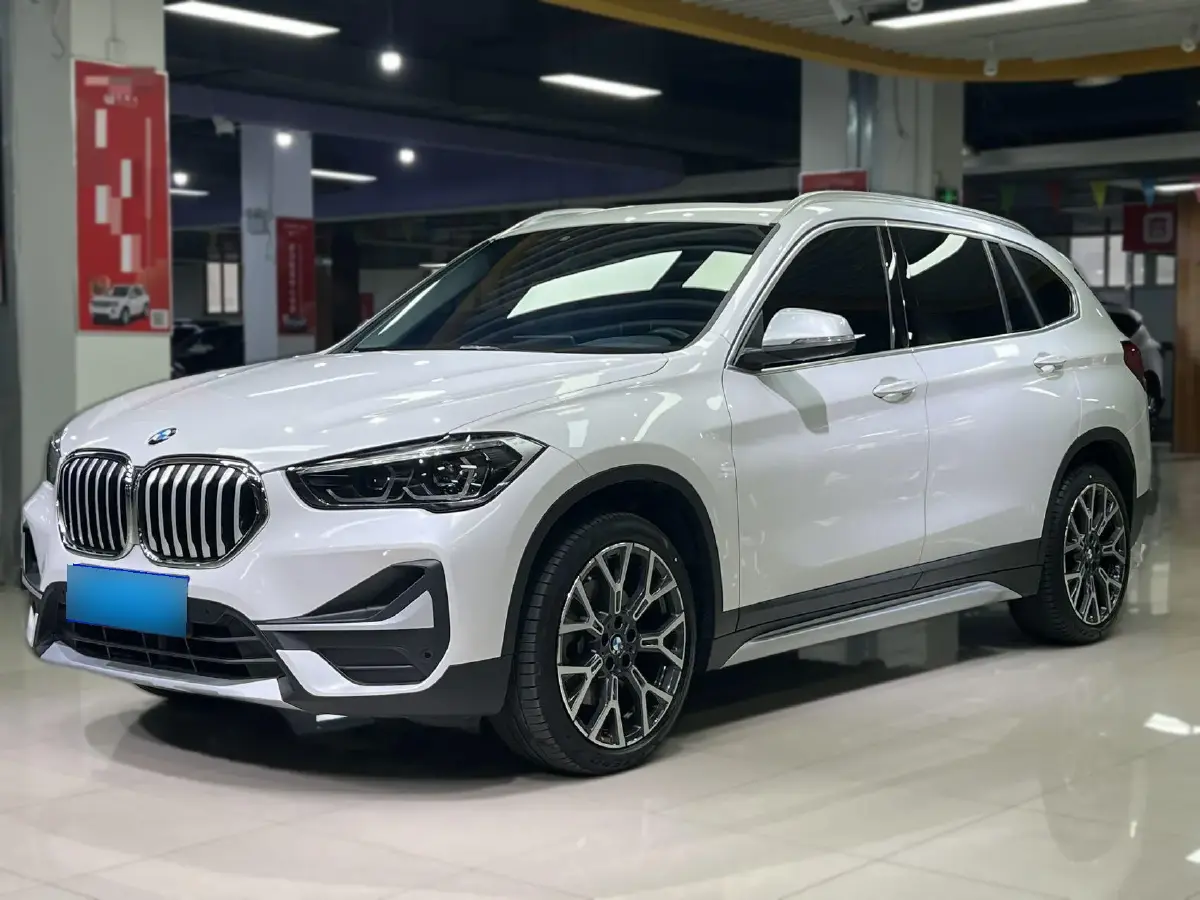 2021 BMW X1 2.0T 192HP L4 8AT