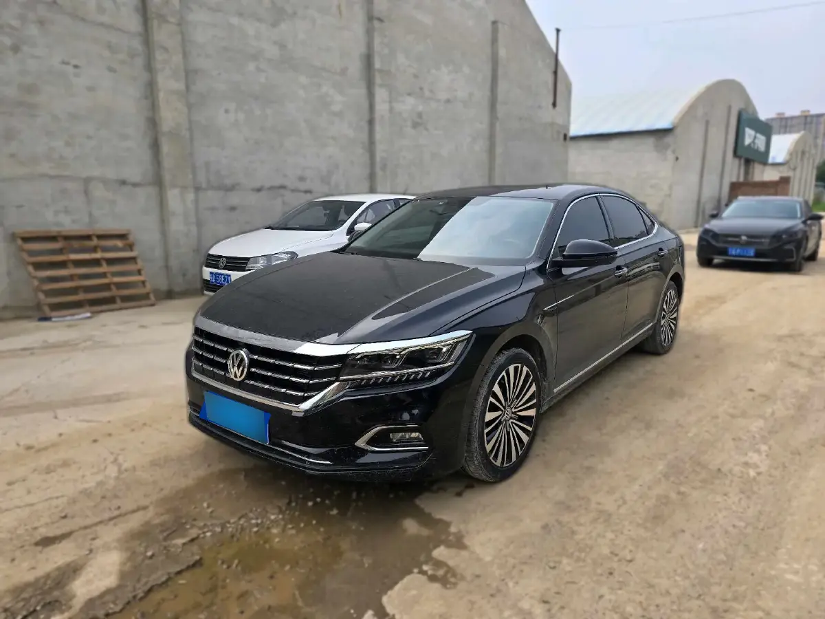 2019 Volkswagen Passat 2.0T 186HP L4 7DCT