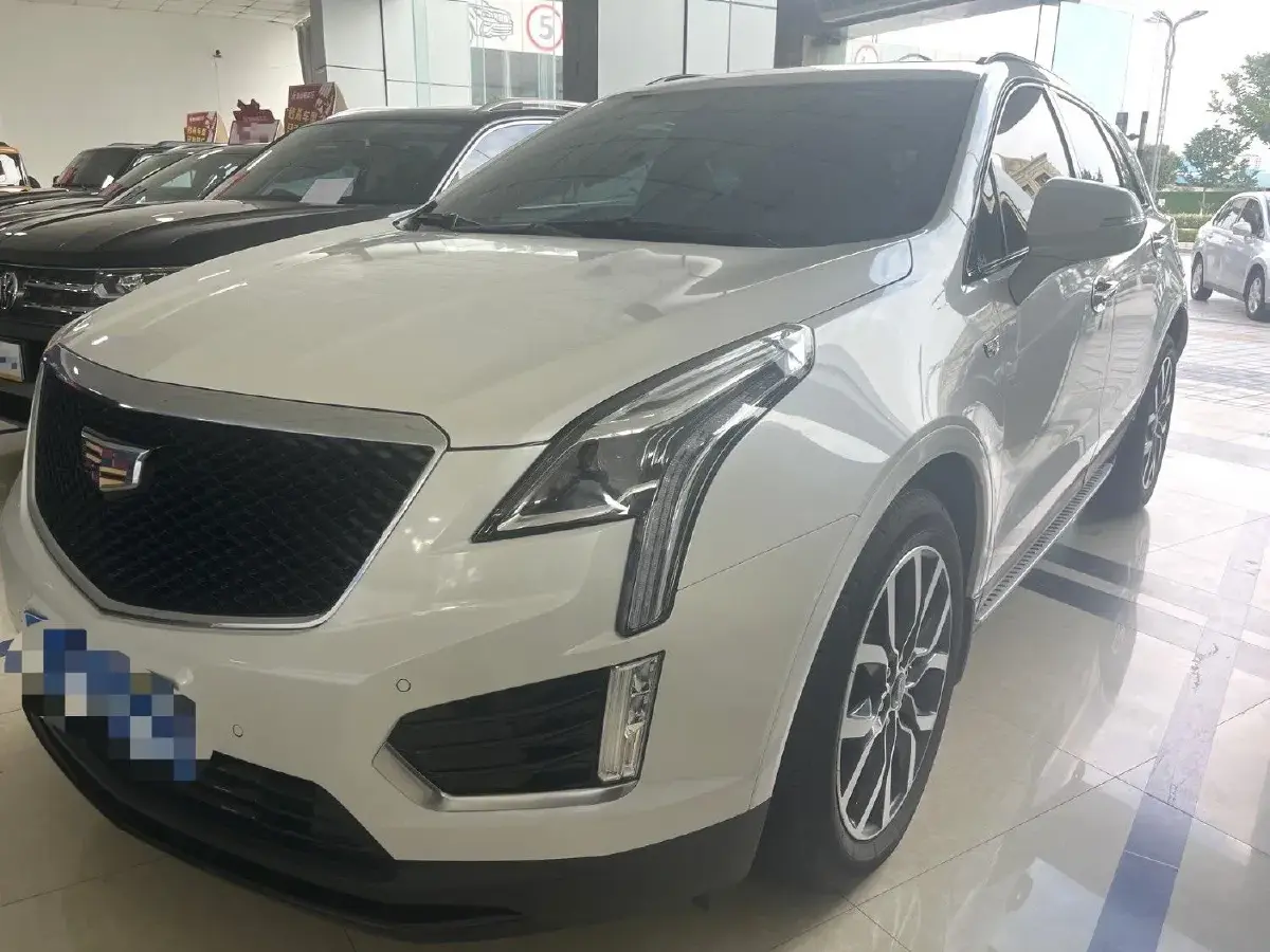 2022 Cadillac XT5 2.0T 237HP L4 9AT