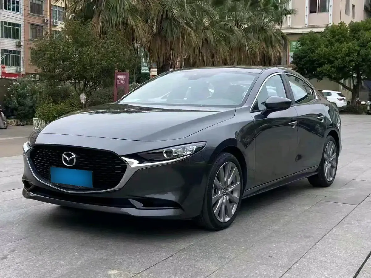 2022 Mazda 3 Axela 2.0L 158HP L4 6AT