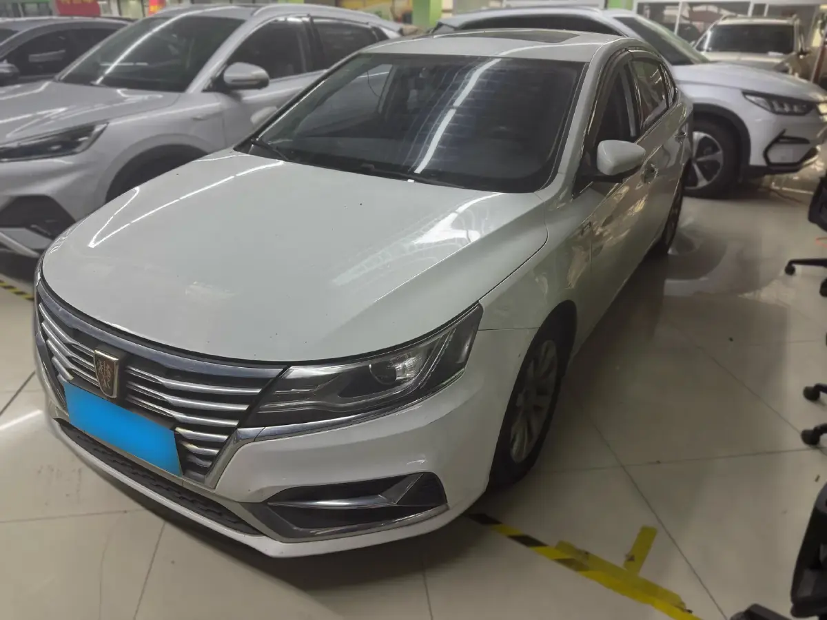 2017 Roewe i6 1.0T 125HP L3 2AT PHEV