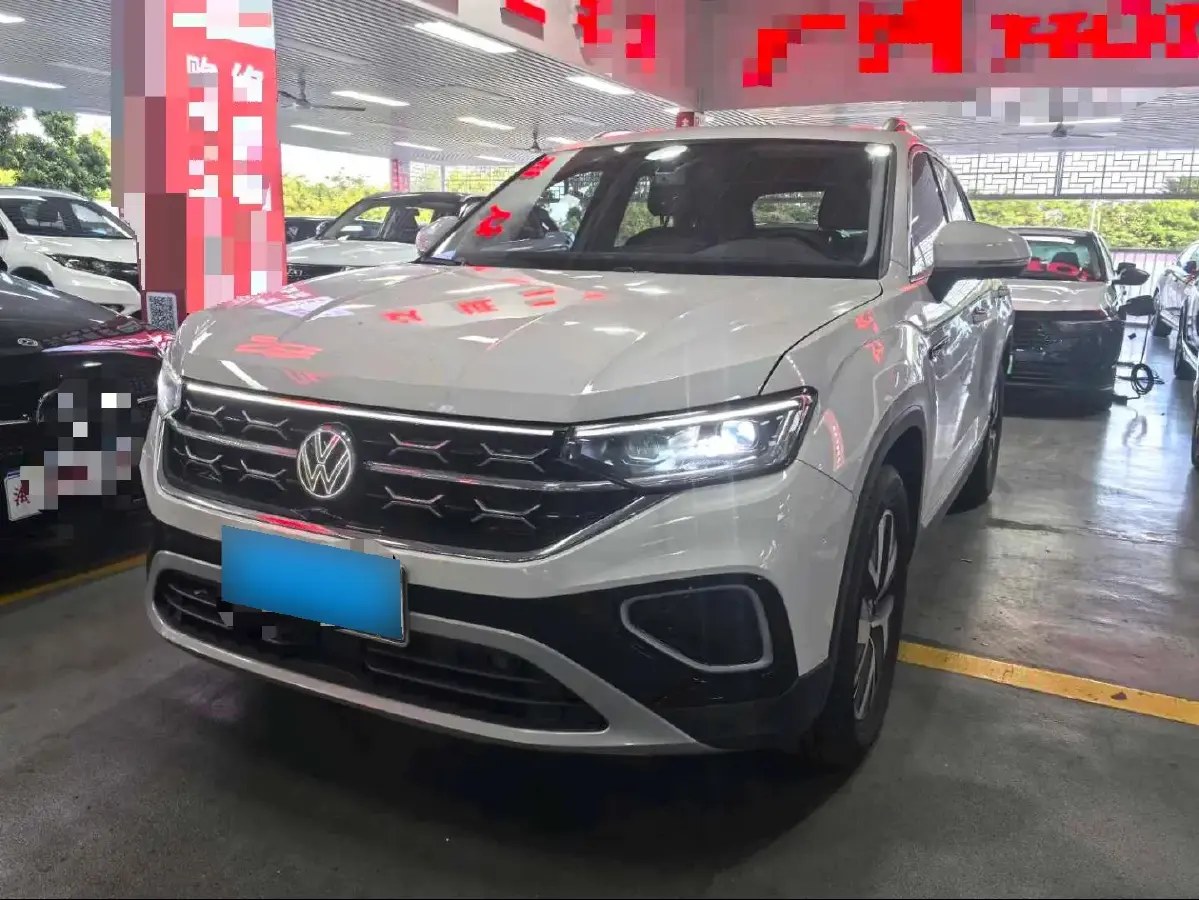 2023 Volkswagen Tayron 2.0T 186HP L4 7DCT